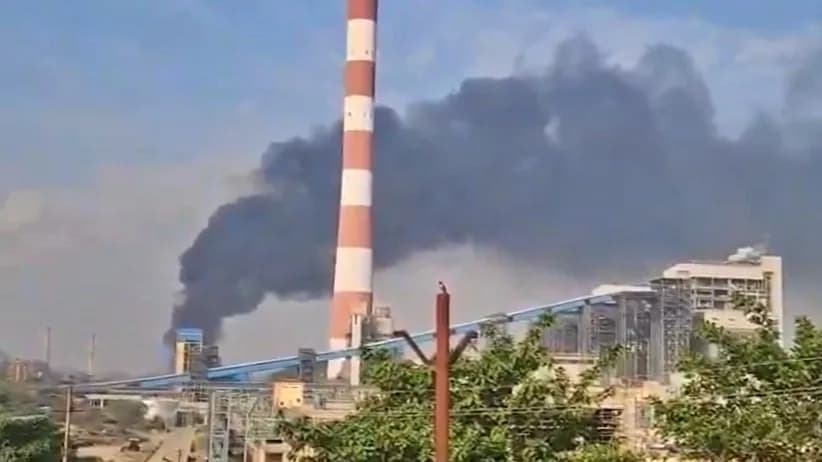रिहंद में बहाई जा रही अनपरा थर्मल प्लांट की राख , सुप्रीम कोर्ट की ईकाई नेशनल ग्रीन ट्रिब्यूनल के आदेशों का खुला उल्लंघन