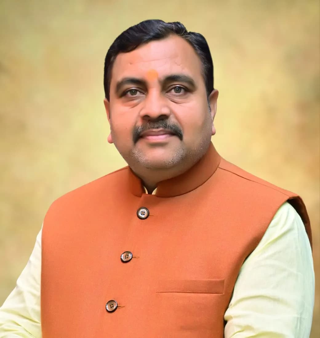 स्वास्थ्य विभाग की करतूत से बढ़ रहें मौत के आंकडे , आखिर सील अस्पताल दोबारा कैसे खुल रहे? - धर्मवीर तिवारी