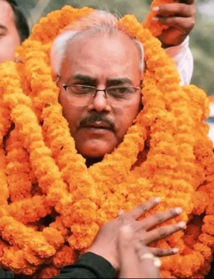 मोदी के गढ़ काशी में सपा ने लहराया अपना परचम, लालबिहारी यादव जीते, आशुतोष सिन्हा भाजपा को दे रहे कड़ी टककर
